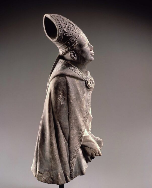 Fragment de monument Funéraire : Evêque - Galerie Brimo de Laroussilhe