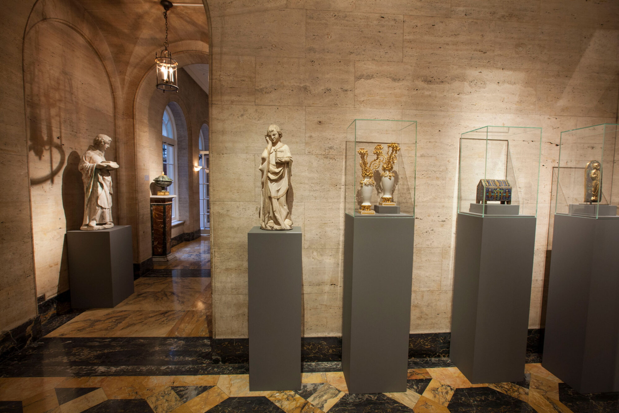 Academy Mansion - Galerie Brimo de Laroussilhe